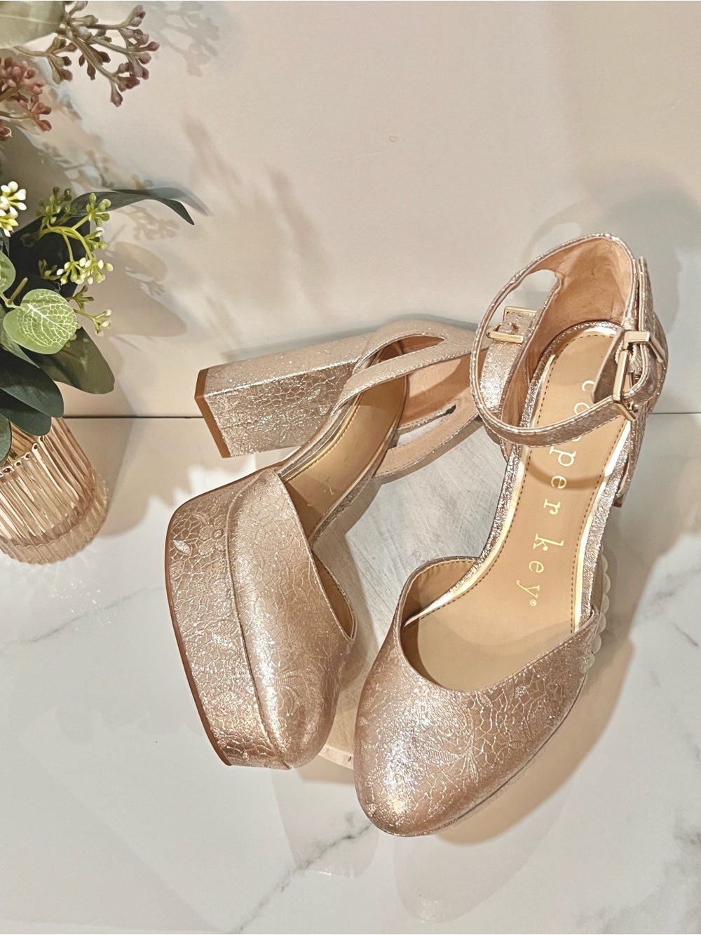 Copper Key Women's Metallic Platform Ankle-Strap Pumps size 6.5 - Picture 10 of 15